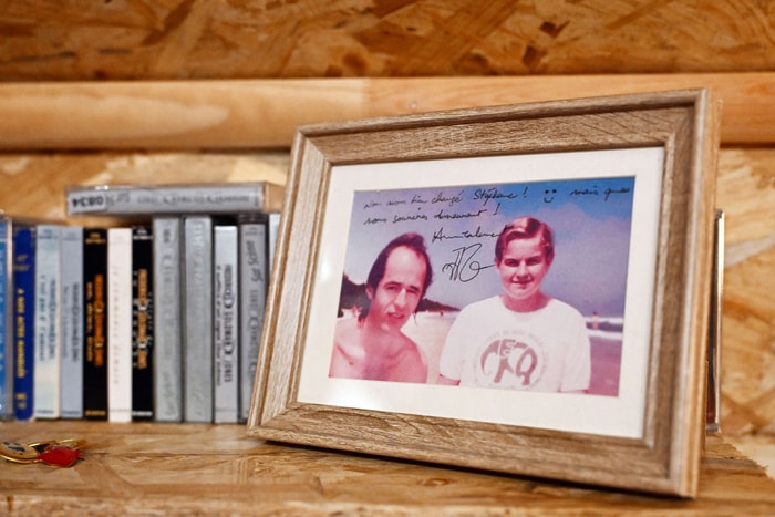 1988, première rencontre de Stéphane Monfort avec Jean-Jacques Goldman, à Abidjan.