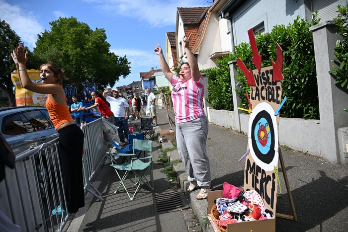 Les fans n'ont pas manqué d'idées pour encourager les coureurs.