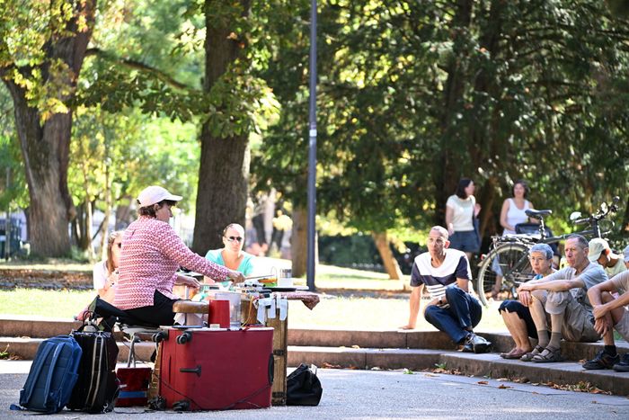 La musicienne suisse Béatrice Graf a lancé le festival Météo, ce lundi matin, au parc Salvator.