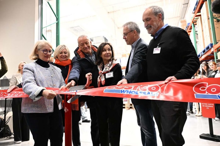 Séquence inaugurale avec le maire de Mulhouse Michèle Lutz. 