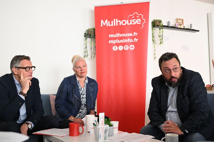 Le maire Frédéric Marquet, entouré de ses adjoints Anne Laumond et Philippe d’Orelli, ont présenté, ce lundi 31 août 2026, les aménagements de l'axe Briand-Franklin.  