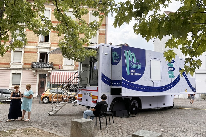 L'unité mobile M Ta Santé s'installe dans les quartiers mulhousiens, au plus près des habitants.