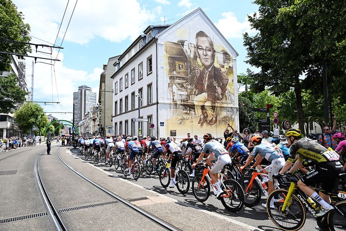 Les 171 coureurs de la 14e étape du Tour de France au départ de Mulhouse, ce samedi à 13h10, direction le Markstein.