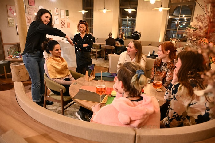 Des rendez-vous sont régulièrement proposés dans divers lieux, comme chez Olivia’s Garden, à la Fonderie. 