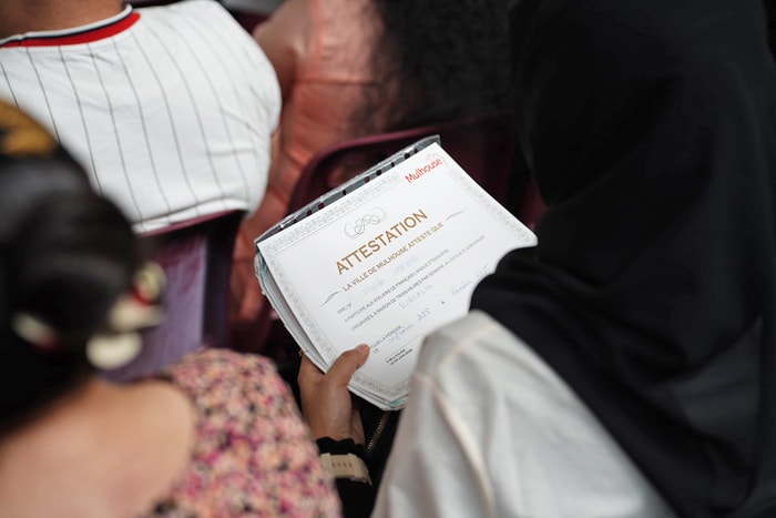 Originaires de 36 pays, les personnes qui ont suivi les cours de français ont reçu une attestation à l'issue du cursus.