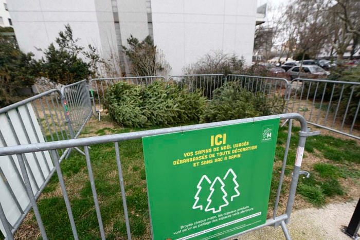 11 aires de dépôts sont installées pour les habitants aux quatre coins de la ville. 