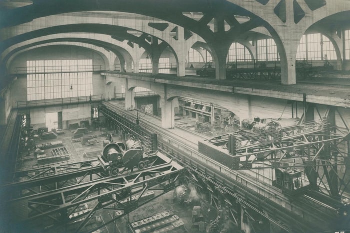 La cathédrale de la fonderie, achevée d'être construite par Paul Marozeau en 1924.