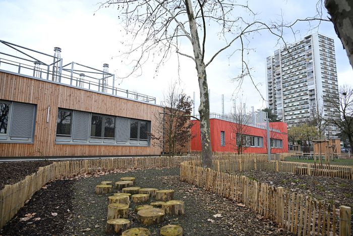 Les espaces extérieurs des deux groupes scolaires ont été particulièrement soignés. Place, à l'horizon 2027, au troisième groupe scolaire Hélène Burger, en lieu et place de l'école Matisse. 