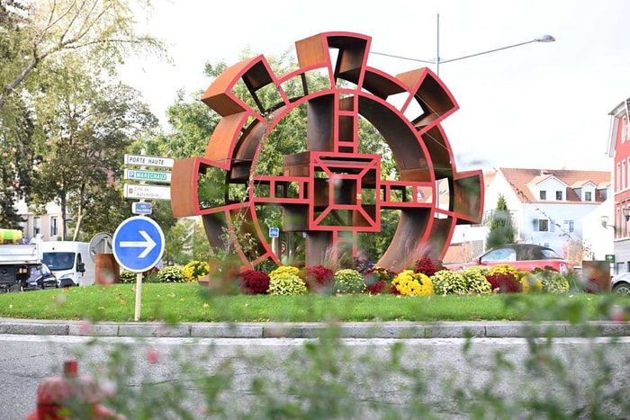 Mulhouse fait partie des 309 communes françaises labellisées « 4 fleurs ». 