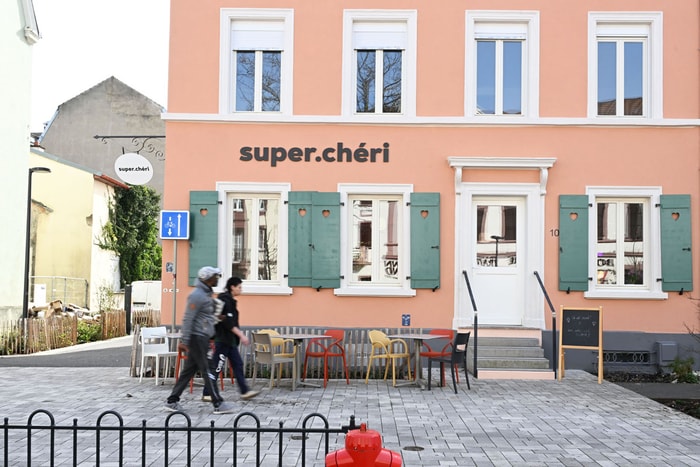 Super.chéri a ouvert place Kléber, au coeur de la Fonderie. 