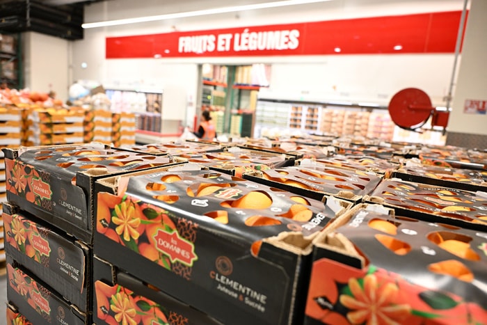 Des fruits et légumes dans ce magasin qui compte 15 % de produits locaux, notamment en alimentaire.  