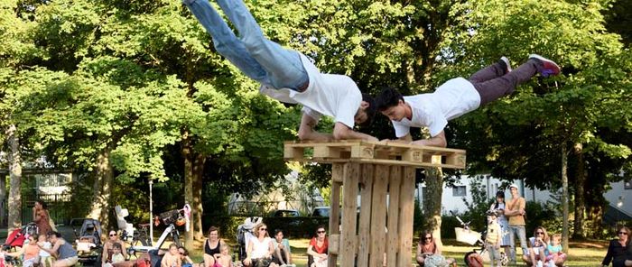 La Cie suisse Moos présentera « Palette(s) », entre cirque et danse.