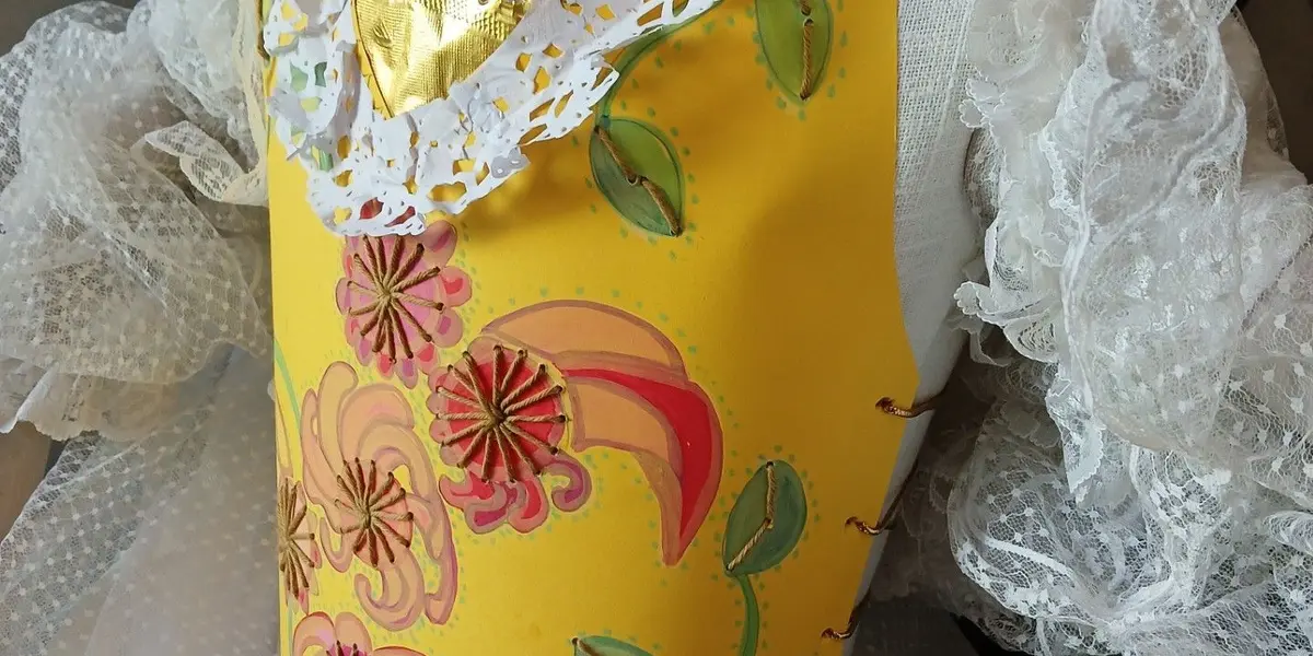 Autour du costume : dessin et broderie