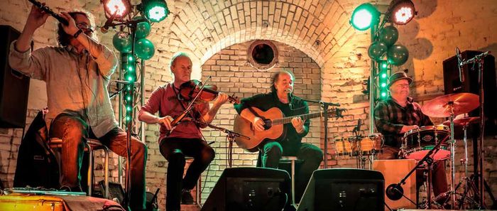 Chum's : Irish World groove