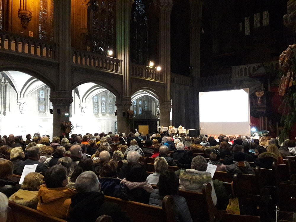 Chanter Noël en famille et entre amis