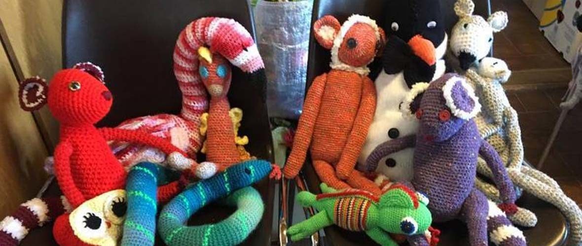 Vente caritative du Gang  des tricoteuses