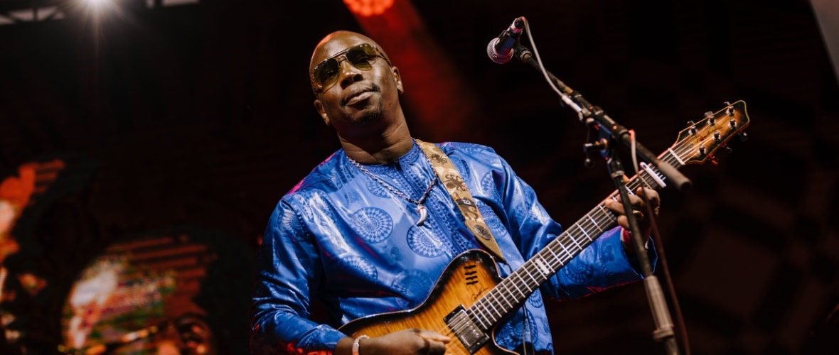 VIEUX FARKA TOURÉ + PREMIÈRE PARTIE