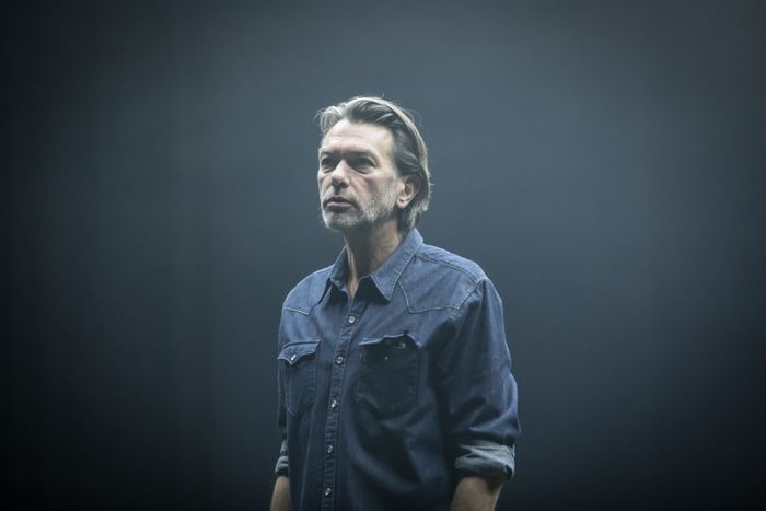 LE PÈRE
