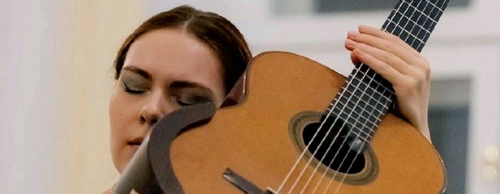 Véra Danilina | guitare