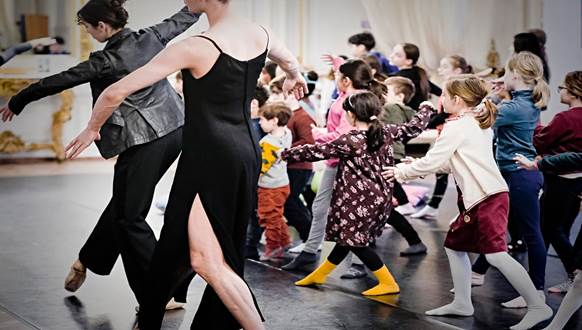 Danser avec Spectres d'Europe