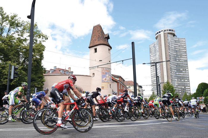 LE TOUR DE FRANCE À MULHOUSE
