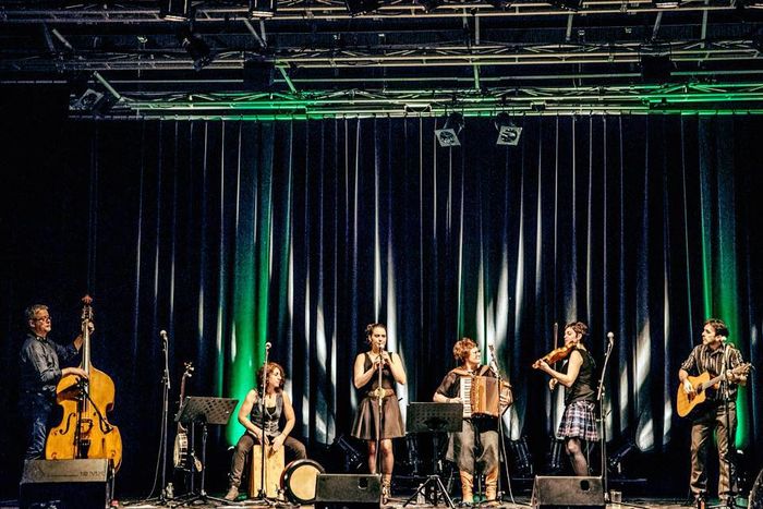 Noël en danses avec Les Quatr'elles