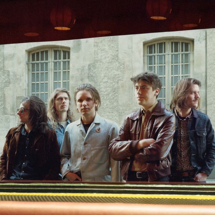 THEO LAWRENCE & THE HEARTS + BIGGER